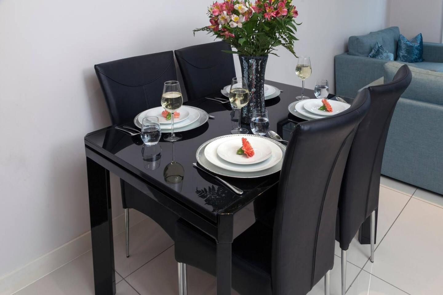 Exclusive Tower Bridge Apartment London Bagian luar foto